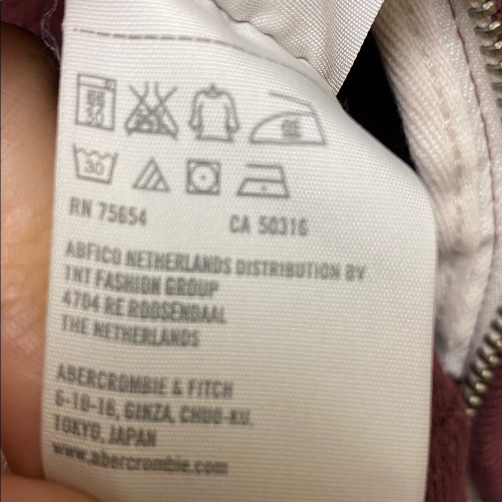 Abercrombie & Fitch Burgundy 'Fitch NY' Full Zip Hoodie - Picture 5 of 7
